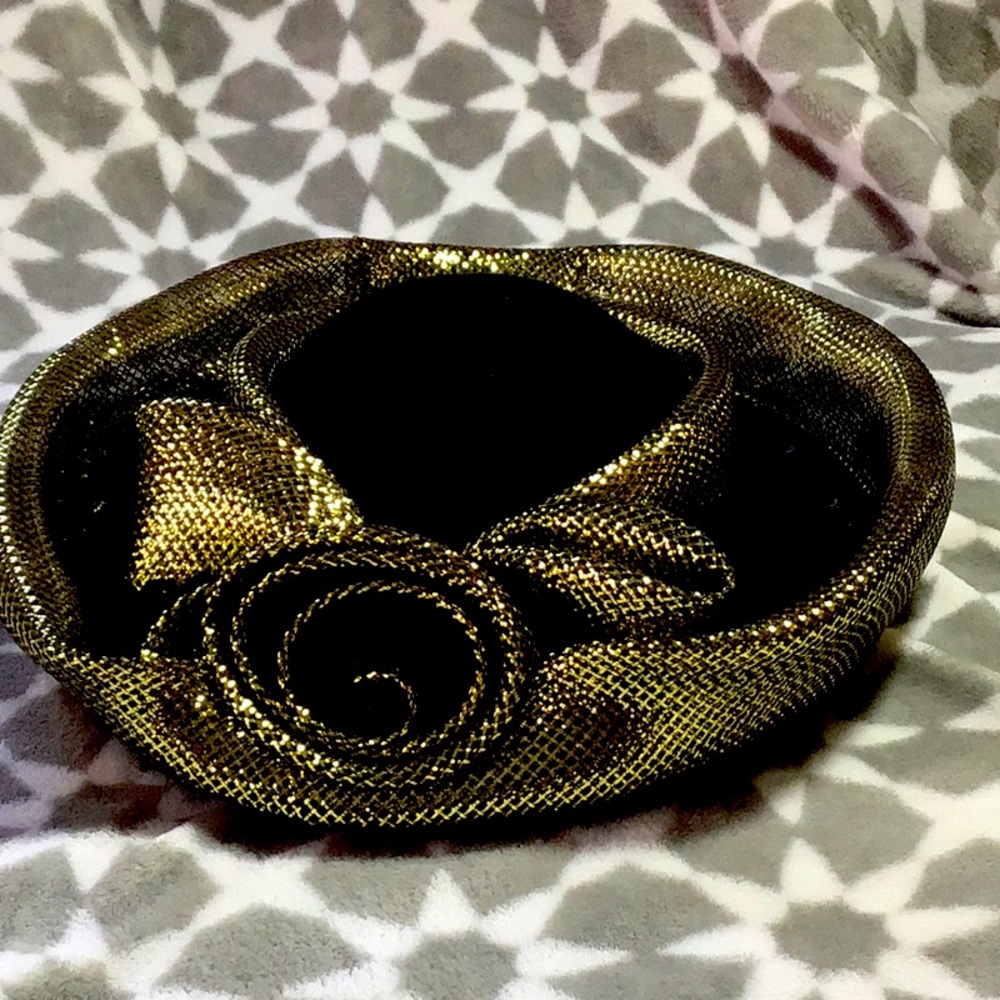 Deborah New York Hat. 100% wool.